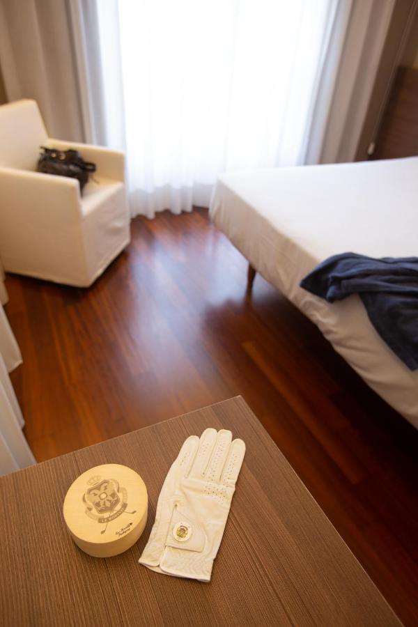 Le Robinie Golf & Resort Solbiate Olona Ngoại thất bức ảnh