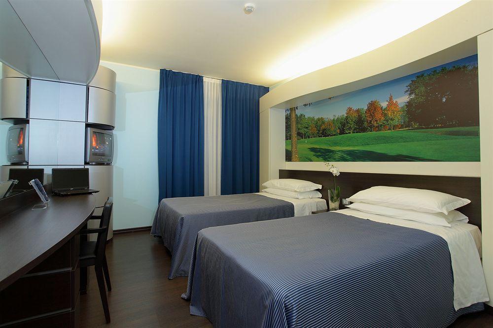 Le Robinie Golf & Resort Solbiate Olona Ngoại thất bức ảnh