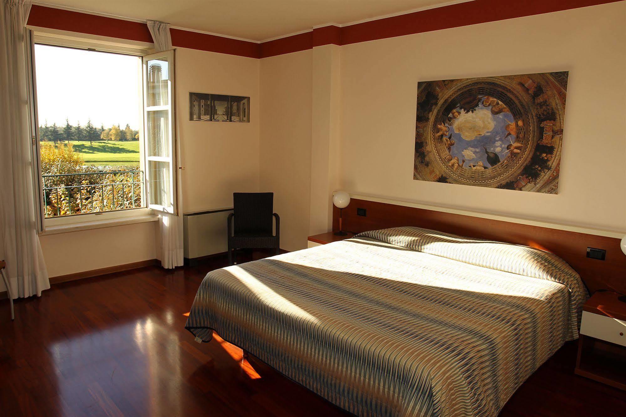 Le Robinie Golf & Resort Solbiate Olona Ngoại thất bức ảnh
