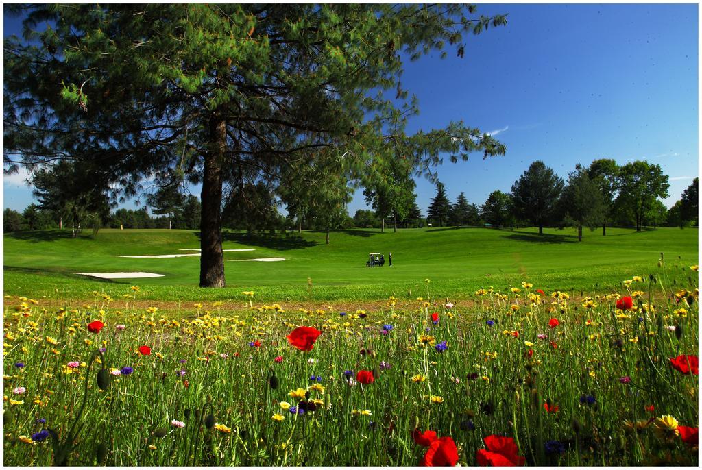 Le Robinie Golf & Resort Solbiate Olona Ngoại thất bức ảnh
