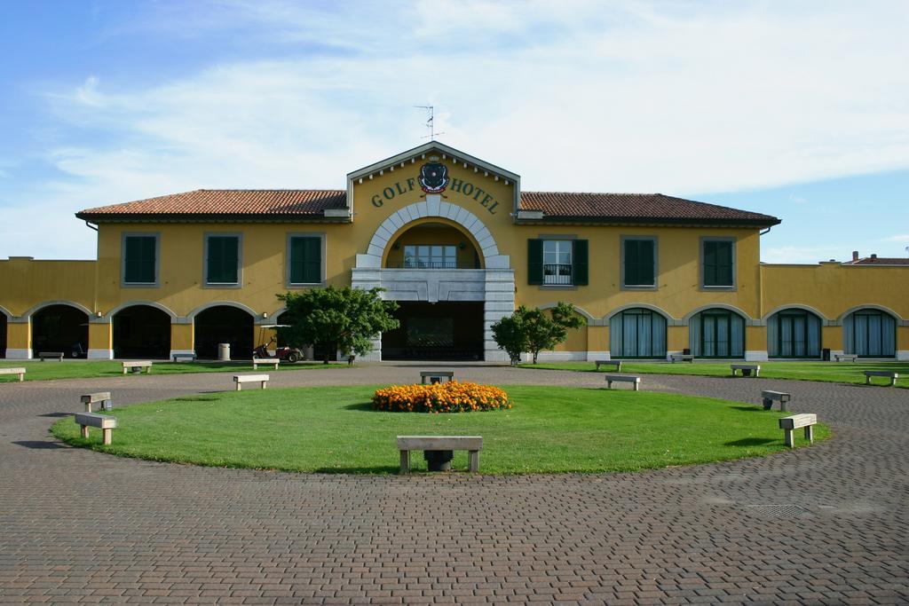 Le Robinie Golf & Resort Solbiate Olona Ngoại thất bức ảnh